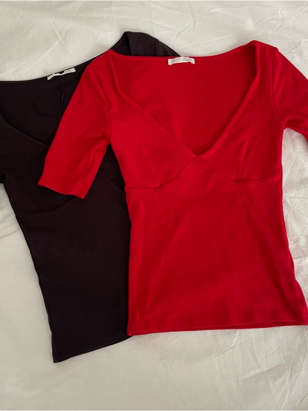 Set of 2 Plunge Sweetheart Neck Tees 1/4 sleeves